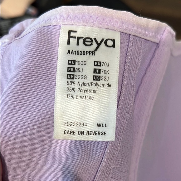 Lavender Women's Bra - Picture 2 of 2